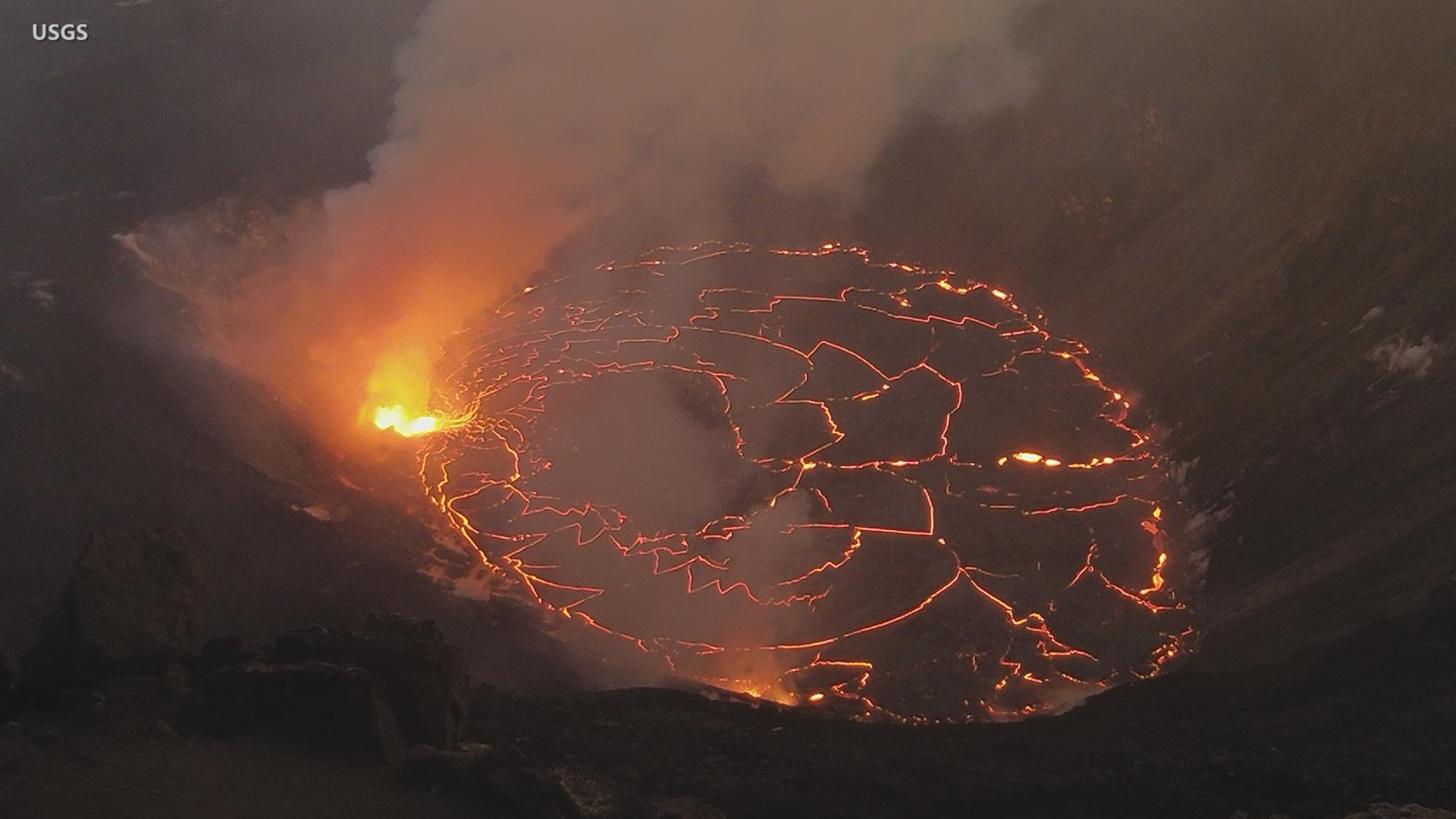 VIDEO Kilauea Eruption Day Four Rising Lava Lake Update