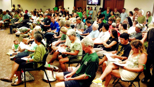 Hundreds pack Hawaii Island testimony sites to speak out on the bill to ban GMO