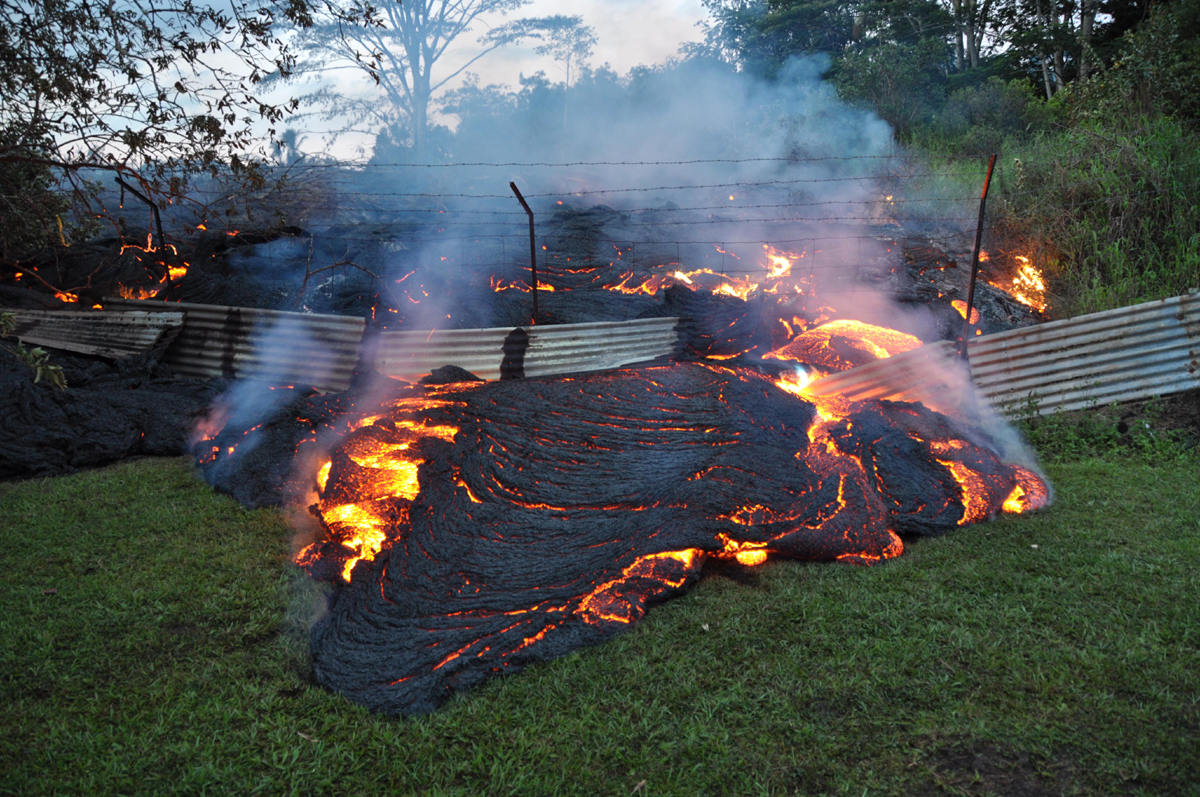 Midday Lava Flow Update – Tuesday, Oct. 28