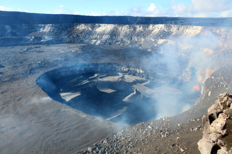 Volcano Scientists Document Different Lava Lake Textures