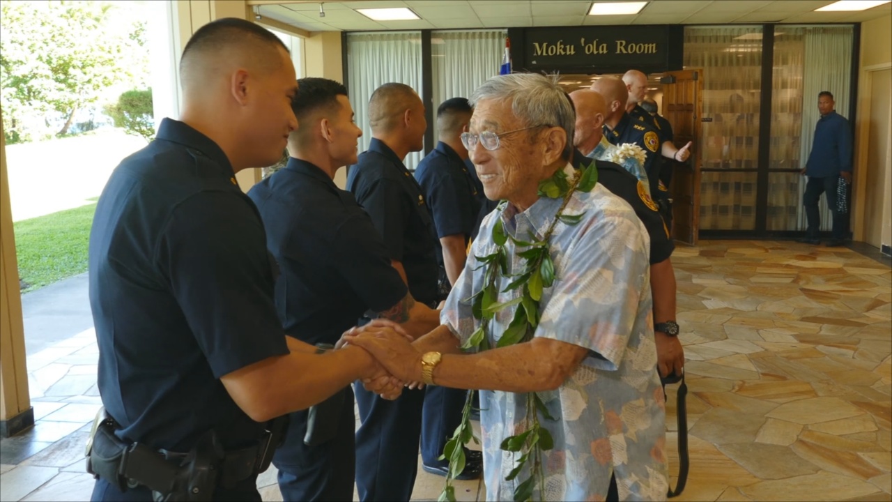 Video Hawaii Police 88th Recruit Class Graduates 4078