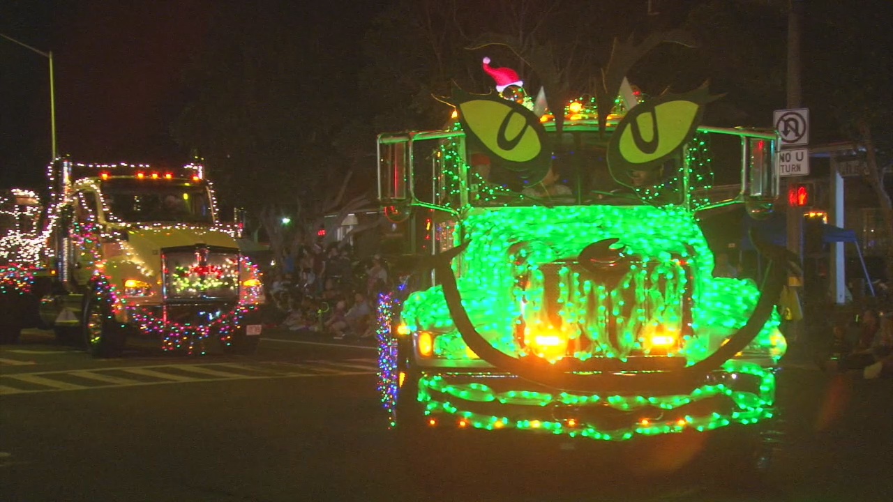 VIDEO 59th Annual Waimea Christmas Twilight Parade