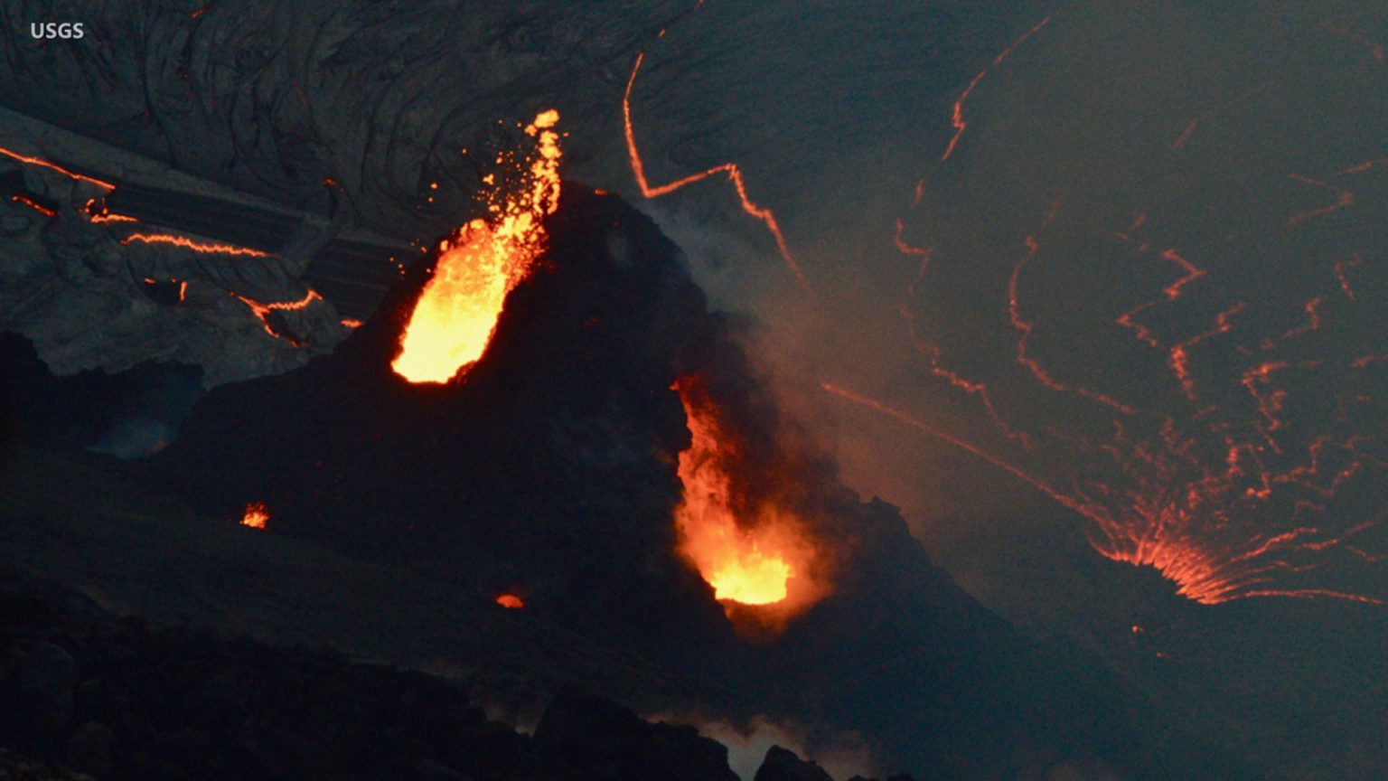 VIDEO: Kilauea Eruption Update: Lava Lake Rising Again