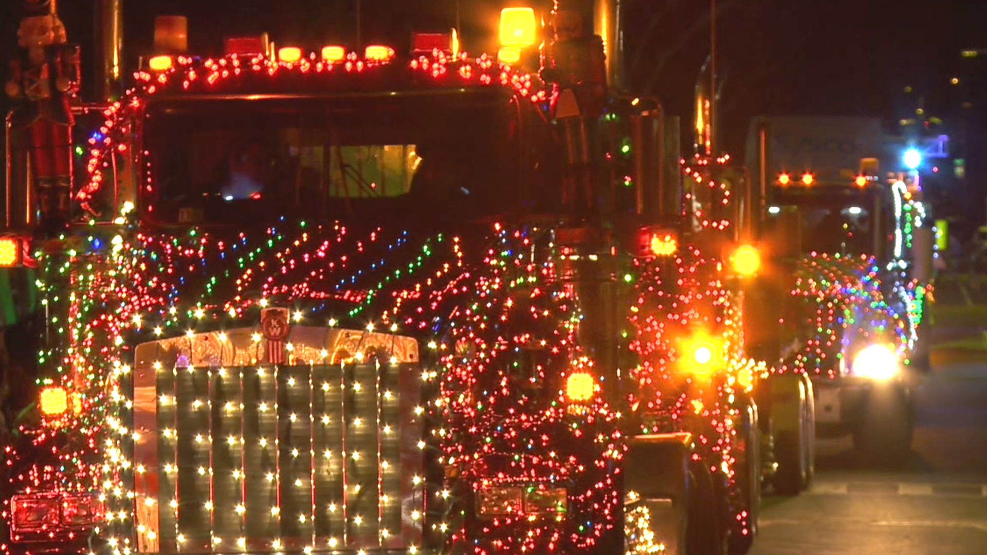 Waimea Christmas Light Parade 2024 Dodi Nadeen