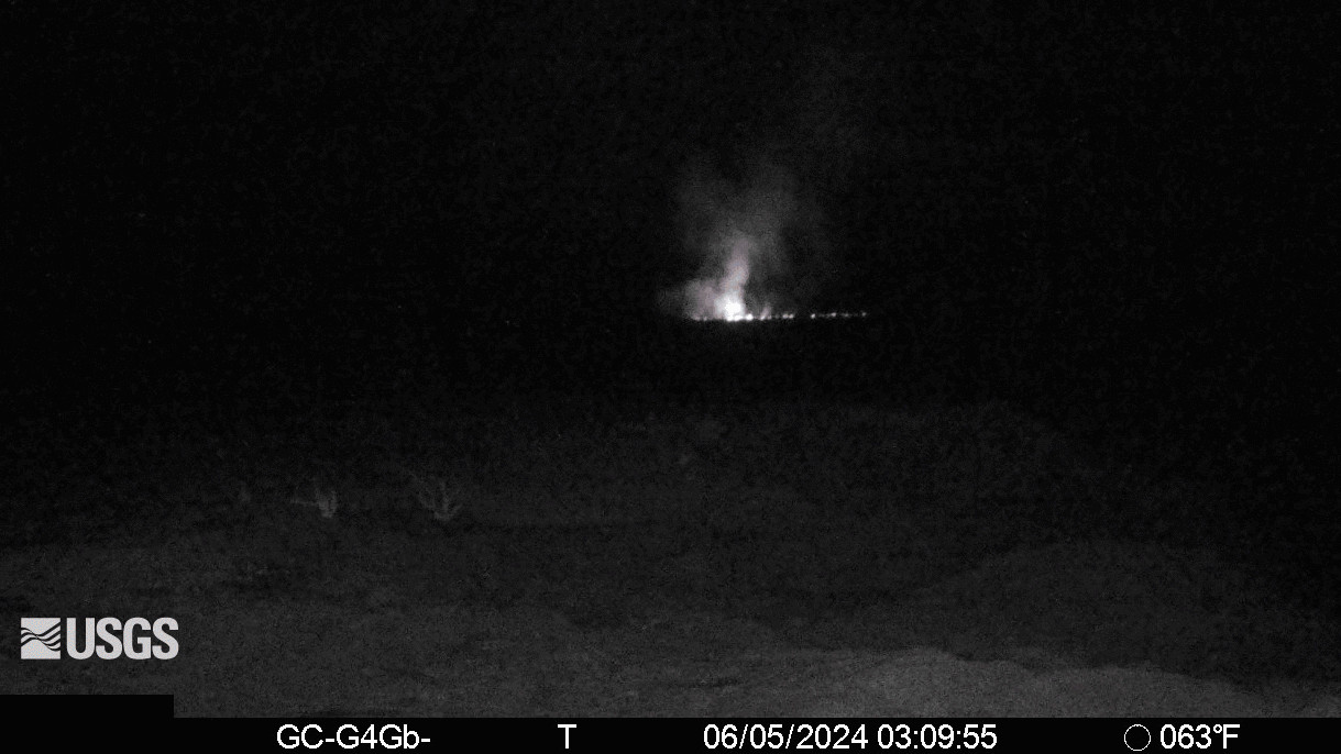 Kilauea Volcano Update: Rift Zone Fissures Continue To Glow