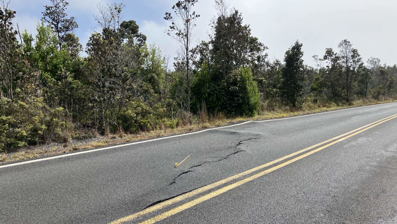 Kilauea Volcano Unrest Ends, Cracks Left On Chain Of Craters Road
